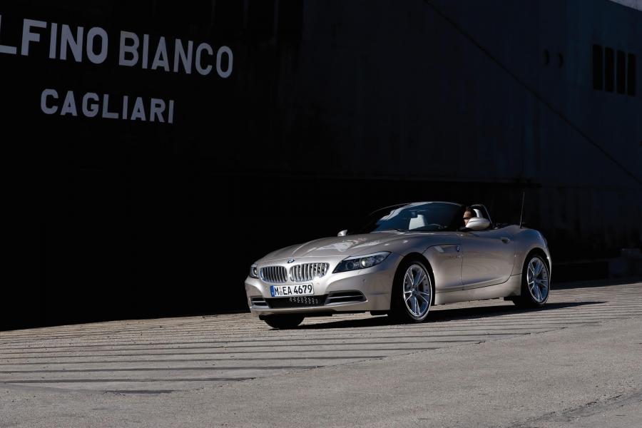  BMW Z4 Roadster 2010 года  (фото 26 из 39)